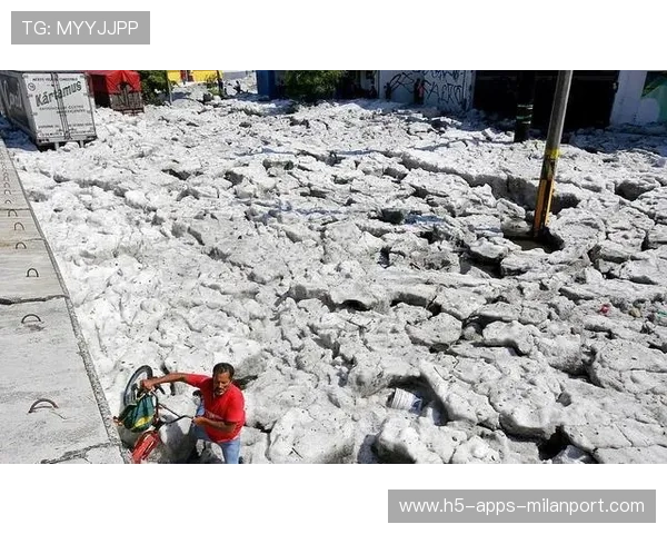 墨西哥举办大型国际冰上运动节，墨西哥 冰雹