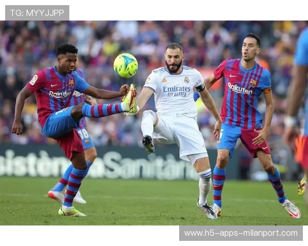 西甲皇马中场战术成功,前场接连制造威胁 西甲皇马中场战术成功,前场接连制造威胁