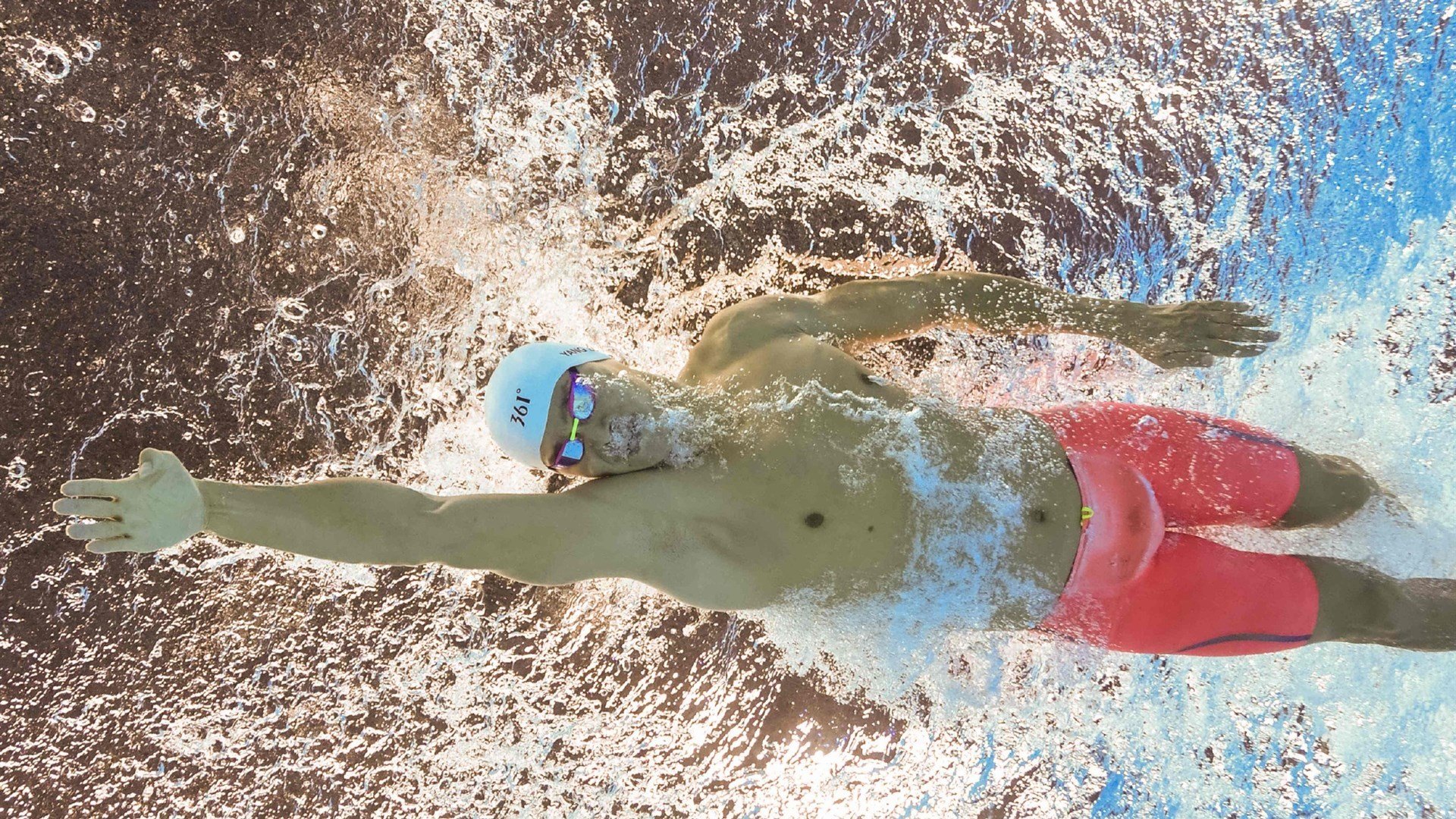 开拓者训练营首日气氛火爆,开拓者训练服